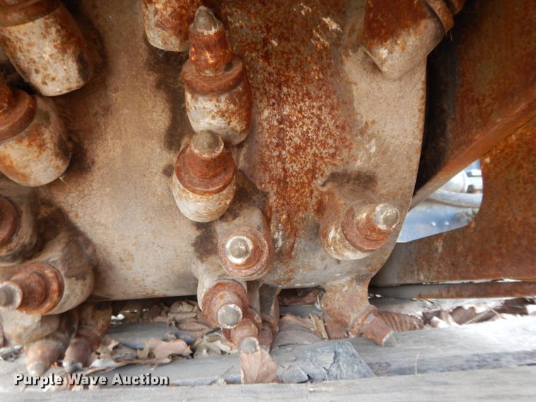 image for item DL2677 Bobcat  cold planer