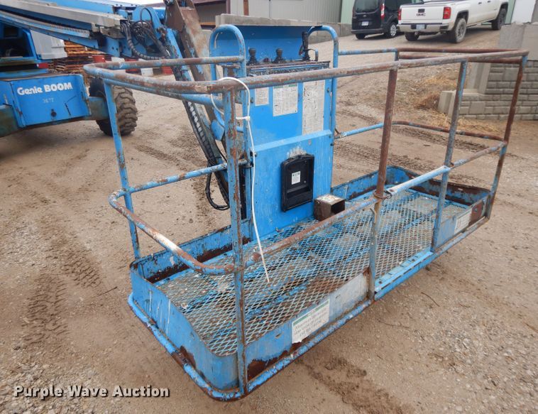 image for item DL2696 1995 Genie S65  boom lift