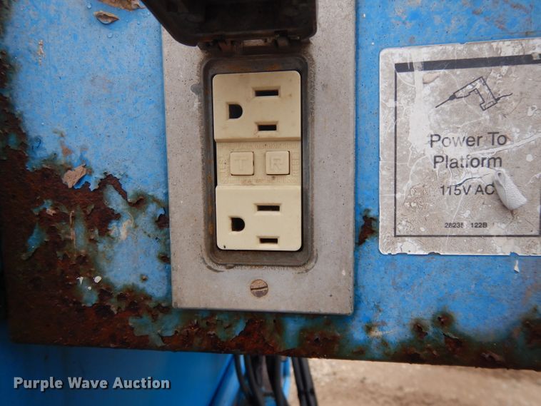 image for item DL2696 1995 Genie S65  boom lift