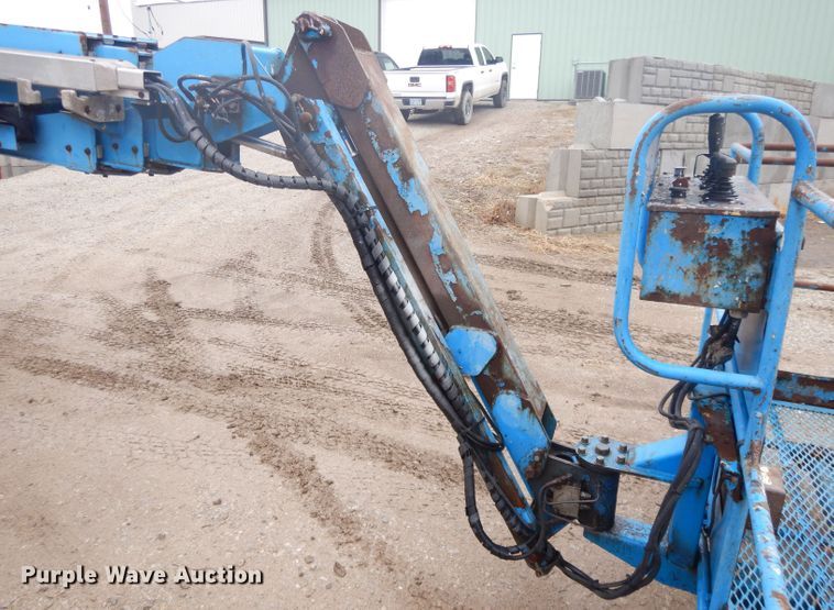image for item DL2696 1995 Genie S65  boom lift