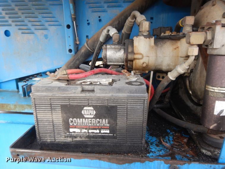 image for item DL2696 1995 Genie S65  boom lift