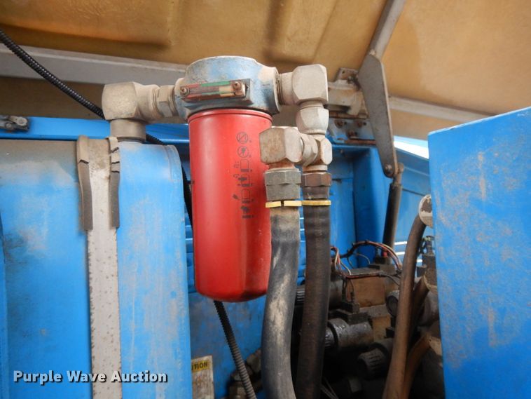 image for item DL2696 1995 Genie S65  boom lift