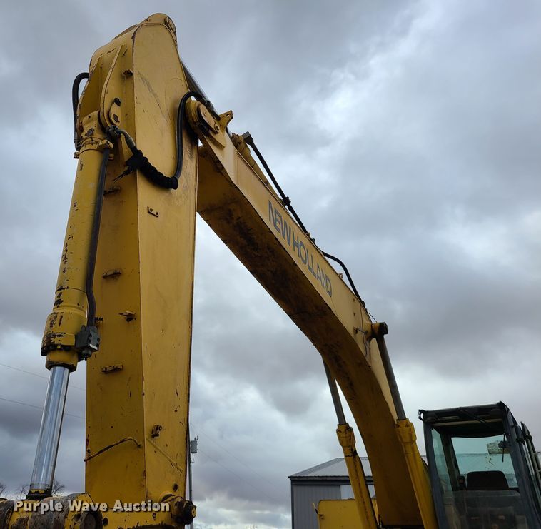 image for item FW9664 New Holland EC270  excavator