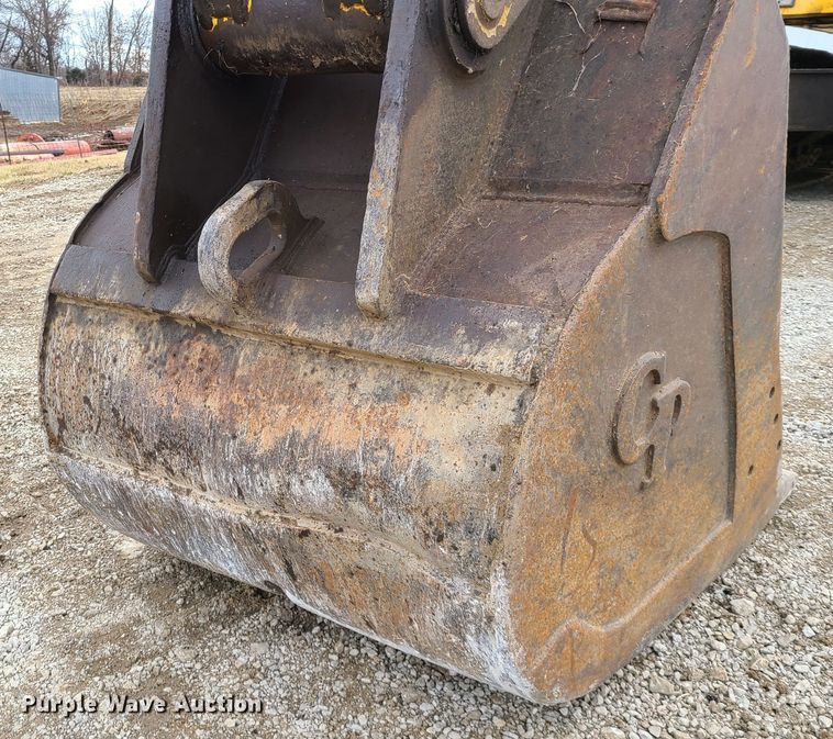 image for item FW9664 New Holland EC270  excavator