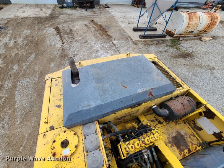 image for item FW9664 New Holland EC270  excavator