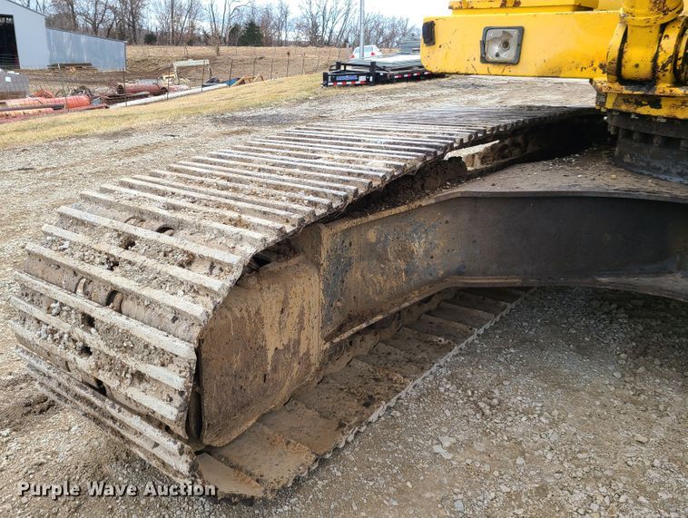 image for item FW9664 New Holland EC270  excavator