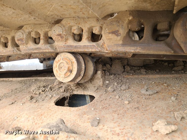 image for item FW9664 New Holland EC270  excavator