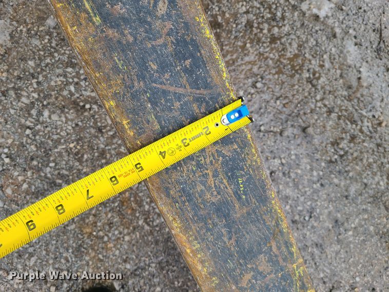 image for item FW9693 2008 Genie GTH-1056  telehandler