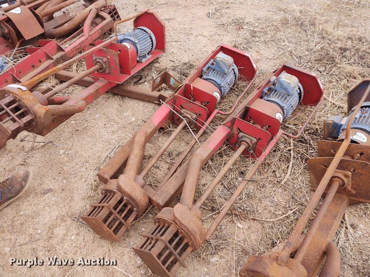 image for item FY9822 (5) Fisher pumps