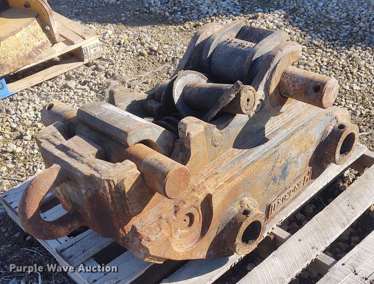 image for item FY9829 Hendrix II excavator quick coupler