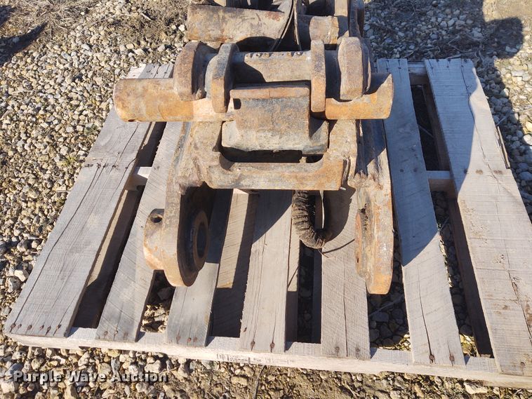 image for item FY9829 Hendrix II excavator quick coupler