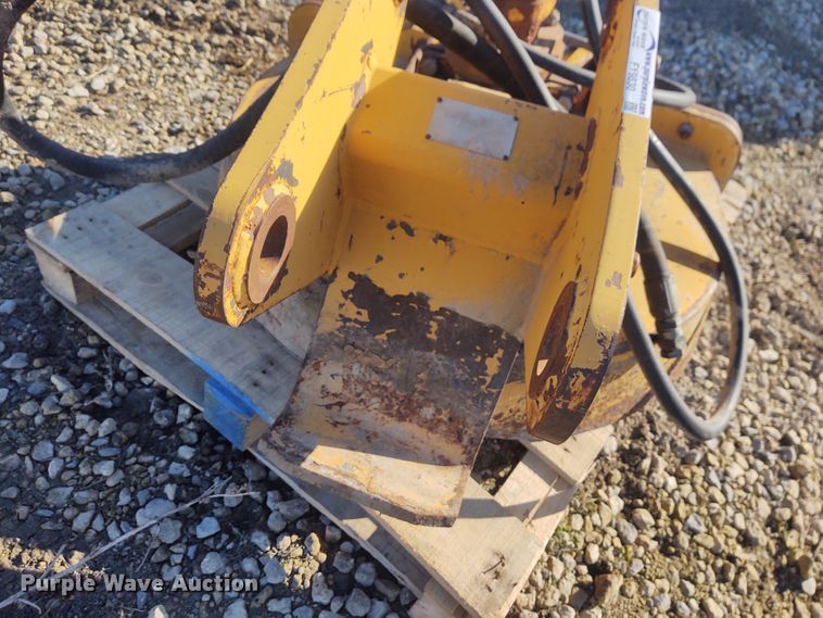 image for item FY9830 WBM ERC36 excavator rotary brush cutter