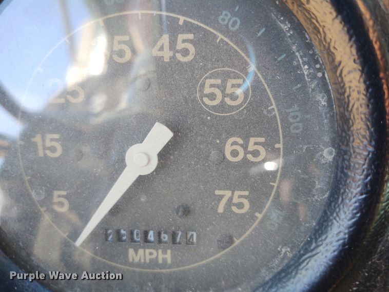 image for item FY9831 1996 Ford L9000  dump truck