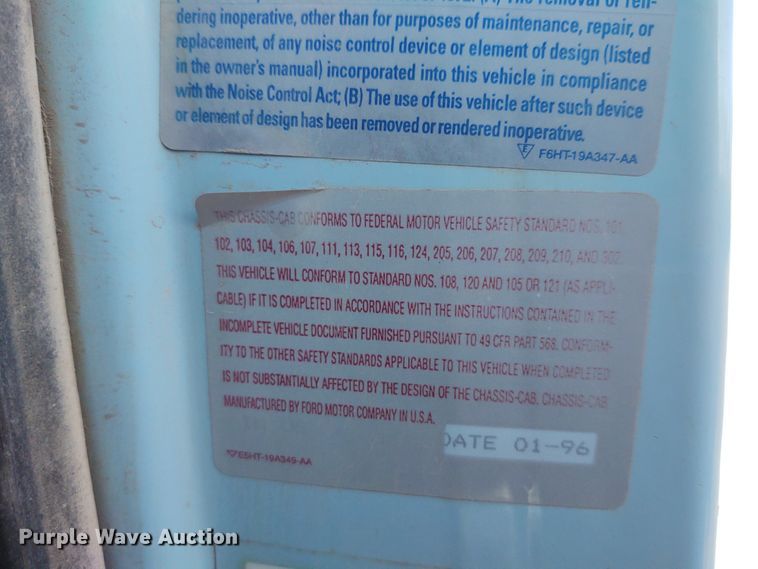 image for item FY9831 1996 Ford L9000  dump truck