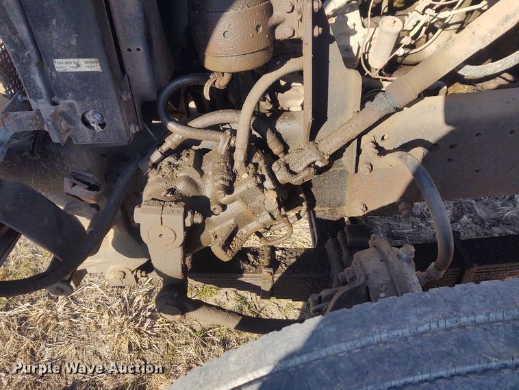 image for item FY9831 1996 Ford L9000  dump truck