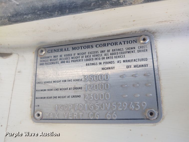 image for item FY9836 1988 GMC TopKick  bucket truck