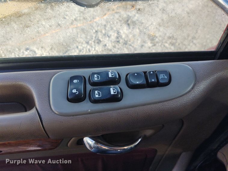 image for item FY9882 2009 Peterbilt 386  semi truck