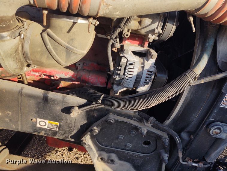 image for item FY9882 2009 Peterbilt 386  semi truck