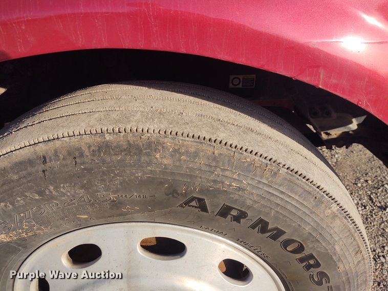 image for item FY9882 2009 Peterbilt 386  semi truck