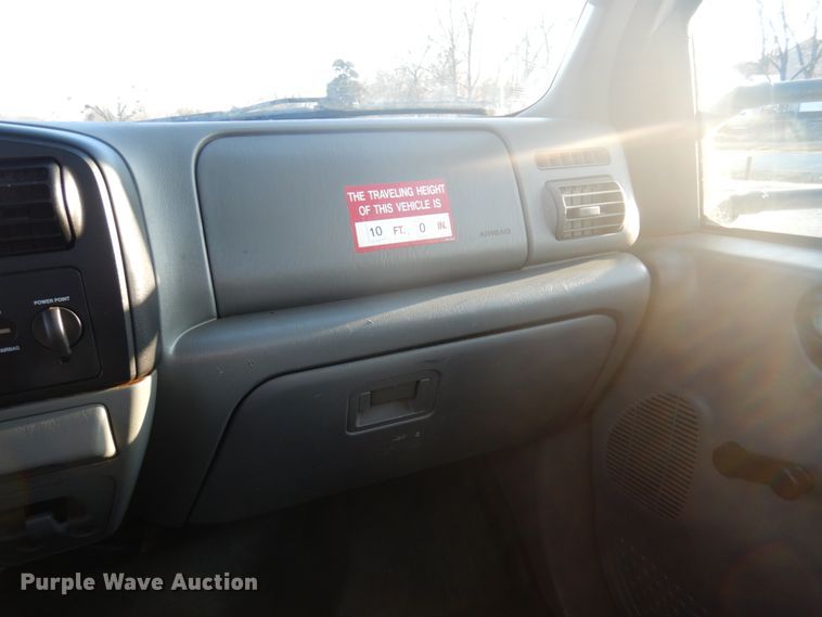 image for item GG9252 2005 Ford F450 Super Duty  bucket truck