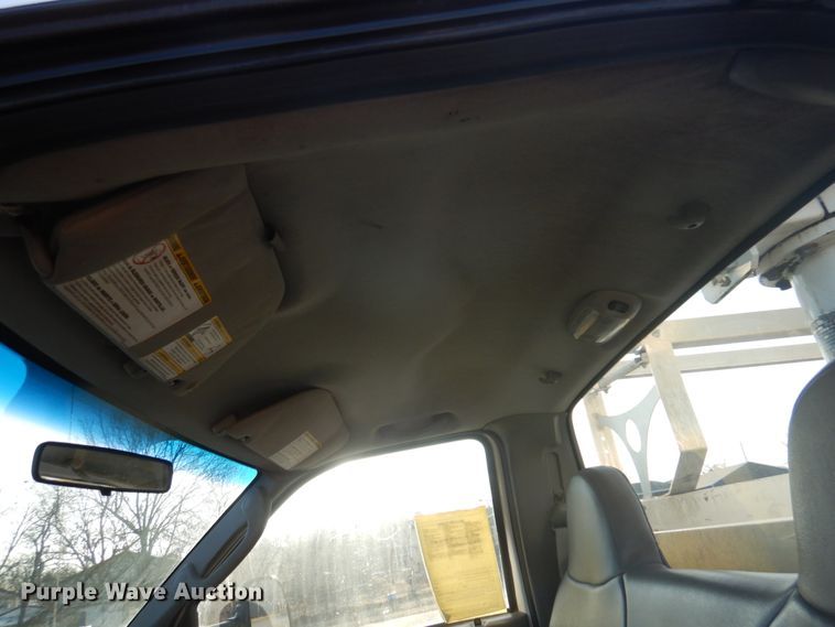 image for item GG9252 2005 Ford F450 Super Duty  bucket truck