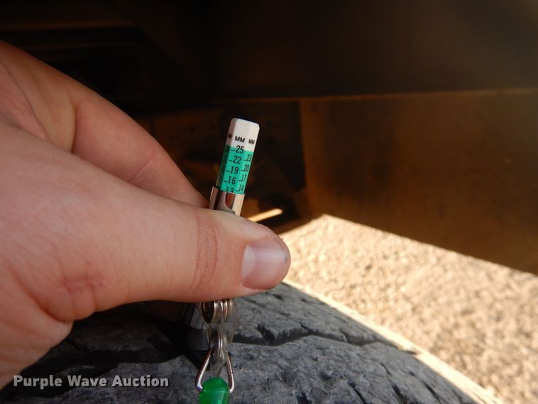 image for item GG9252 2005 Ford F450 Super Duty  bucket truck