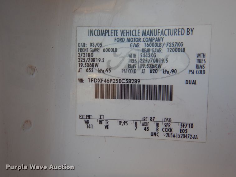 image for item GG9252 2005 Ford F450 Super Duty  bucket truck