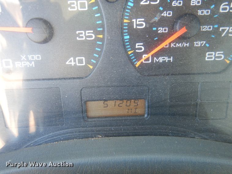 image for item GG9260 2006 International 4300  forestry bucket truck