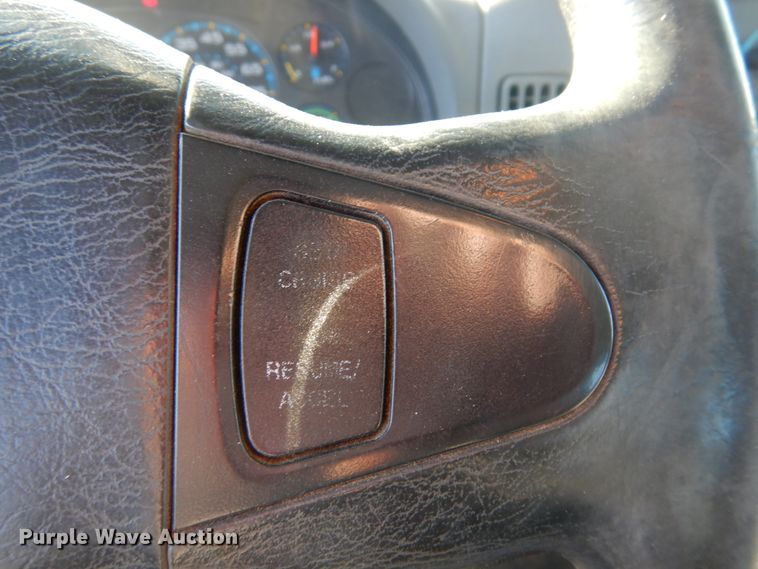 image for item GG9260 2006 International 4300  forestry bucket truck