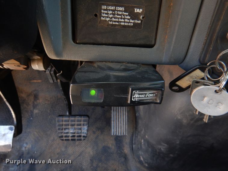 image for item GG9260 2006 International 4300  forestry bucket truck