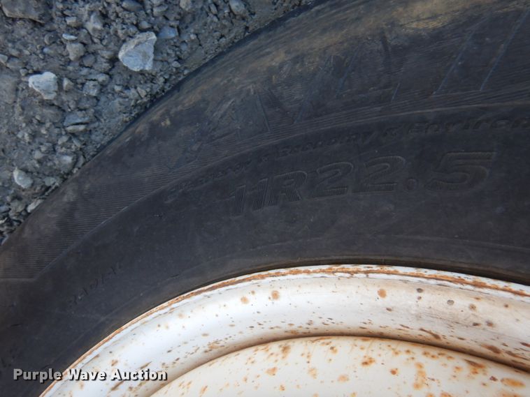 image for item GG9260 2006 International 4300  forestry bucket truck