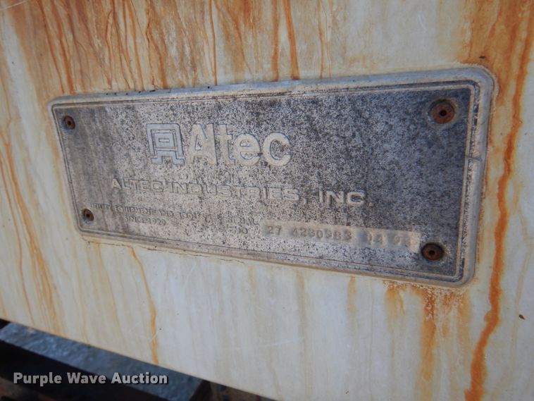 image for item GG9260 2006 International 4300  forestry bucket truck