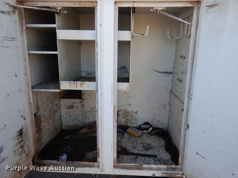 image for item GG9260 2006 International 4300  forestry bucket truck