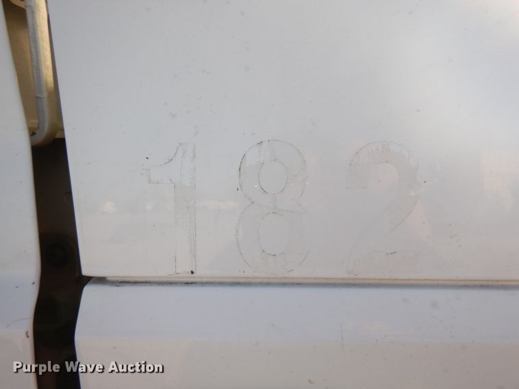 image for item GG9260 2006 International 4300  forestry bucket truck