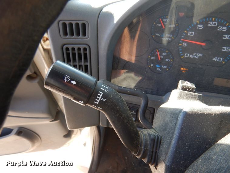 image for item GG9261 2006 International 4300  forestry bucket truck