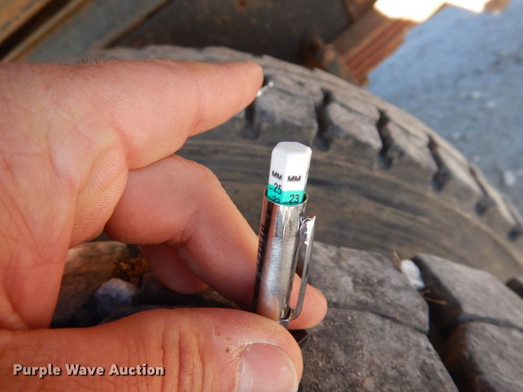 image for item GG9261 2006 International 4300  forestry bucket truck