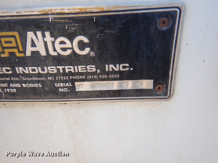 image for item GG9261 2006 International 4300  forestry bucket truck