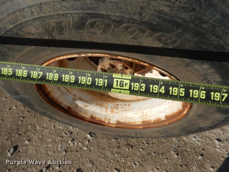 image for item GG9261 2006 International 4300  forestry bucket truck