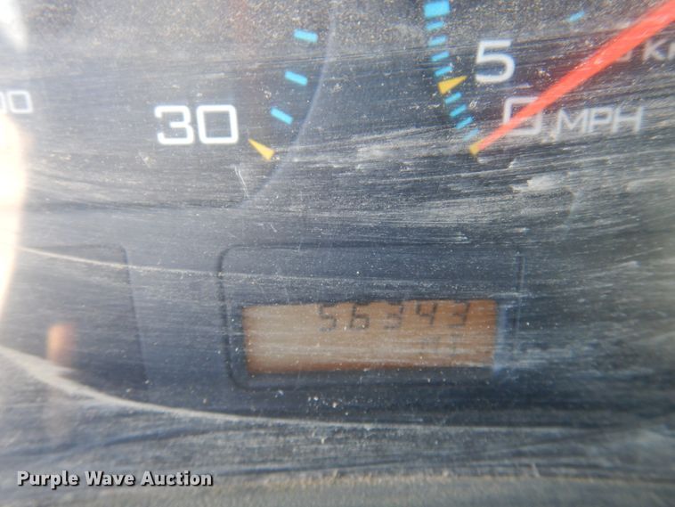 image for item GG9274 2003 International 4300  bucket truck