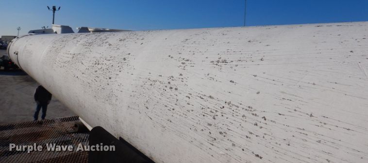 image for item GG9274 2003 International 4300  bucket truck