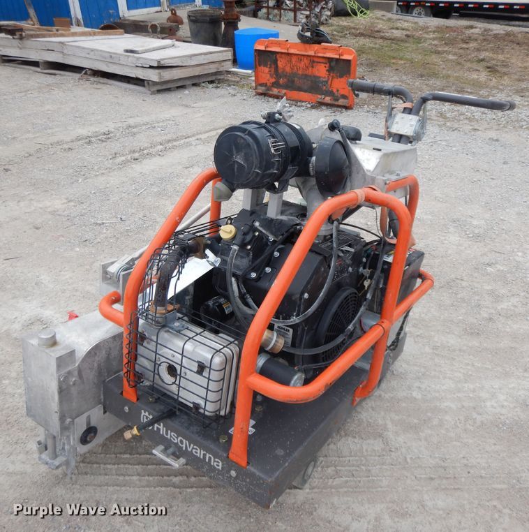 image for item GG9308 2017 Husqvarna Soff Cut 4000 concrete saw