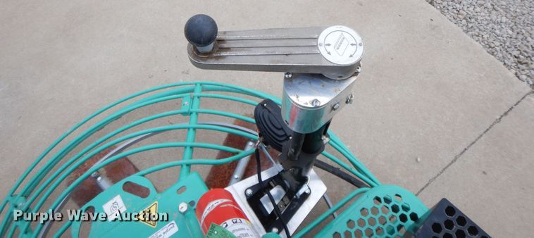 image for item GG9313 2017 Whiteman HHNG5 power trowel