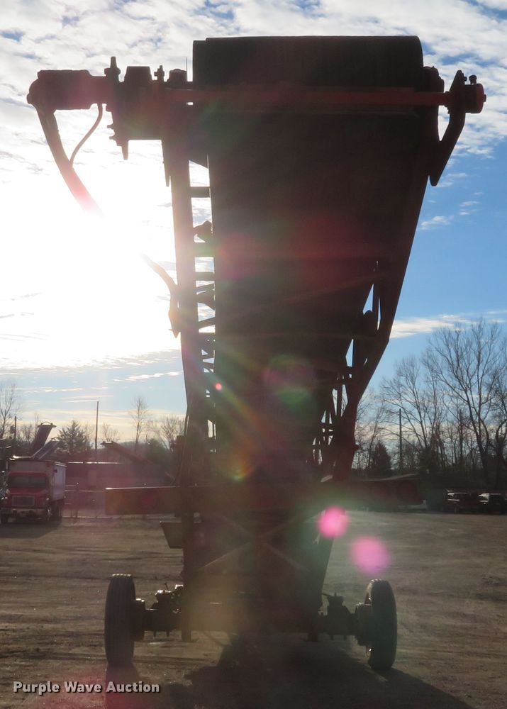 image for item GT9477 2003 Superior 36X60PRSC  radial stacking conveyor