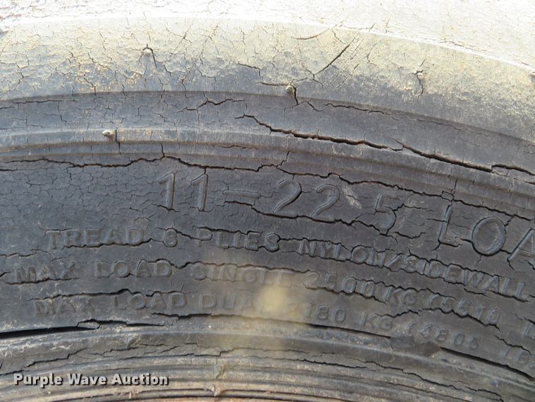 image for item GT9477 2003 Superior 36X60PRSC  radial stacking conveyor