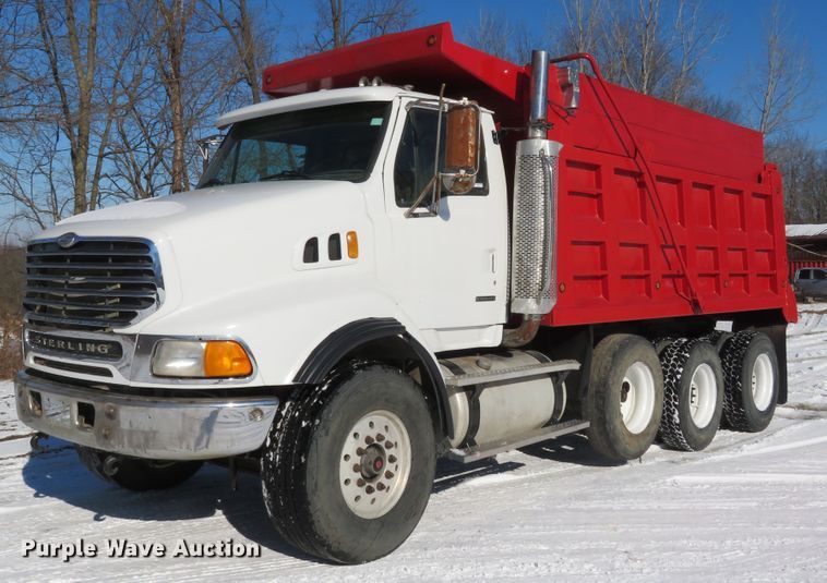 image for item GT9521 2006 Sterling LT9500  dump truck