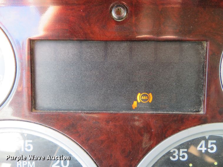 image for item GT9521 2006 Sterling LT9500  dump truck