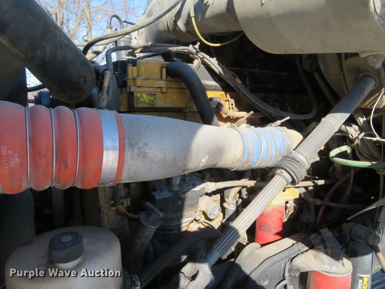 image for item GT9521 2006 Sterling LT9500  dump truck