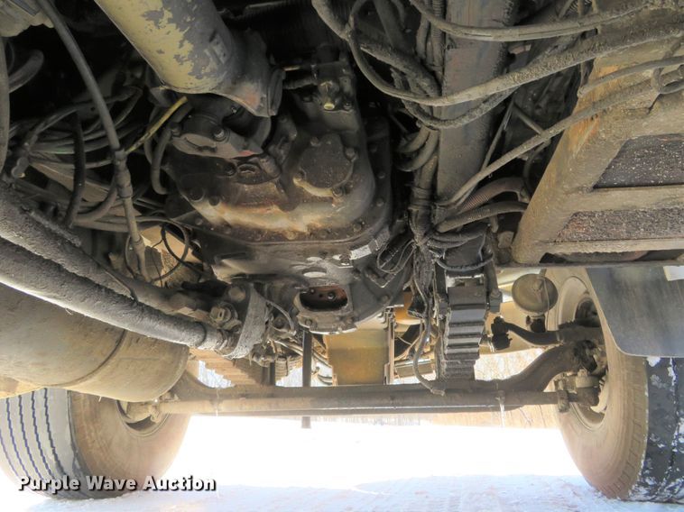 image for item GT9521 2006 Sterling LT9500  dump truck