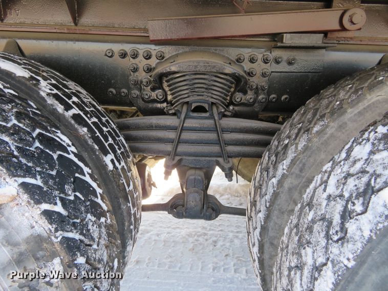 image for item GT9521 2006 Sterling LT9500  dump truck