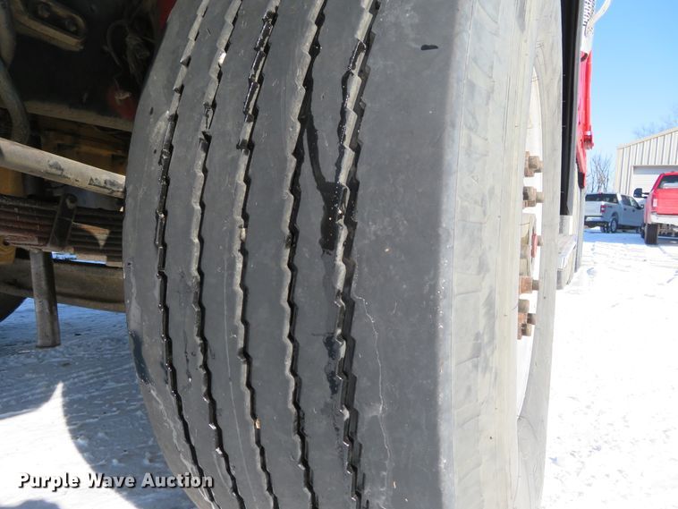 image for item GT9521 2006 Sterling LT9500  dump truck